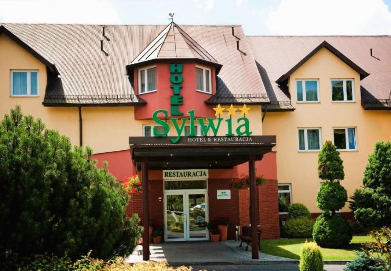 锡尔维亚酒店 Sośnicowice 外观 照片