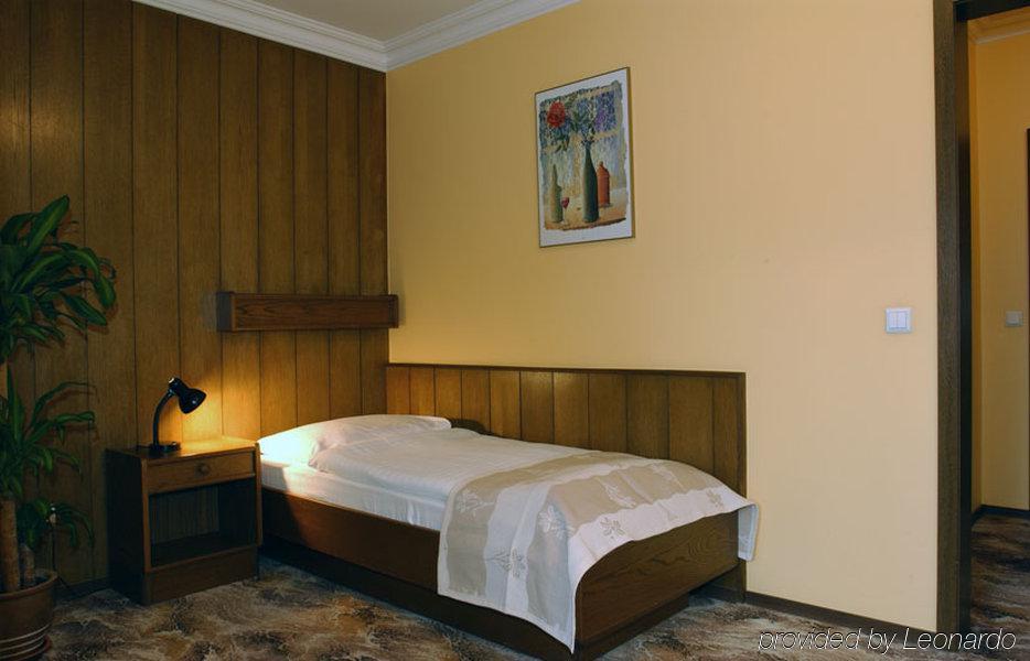 锡尔维亚酒店 Sośnicowice 客房 照片